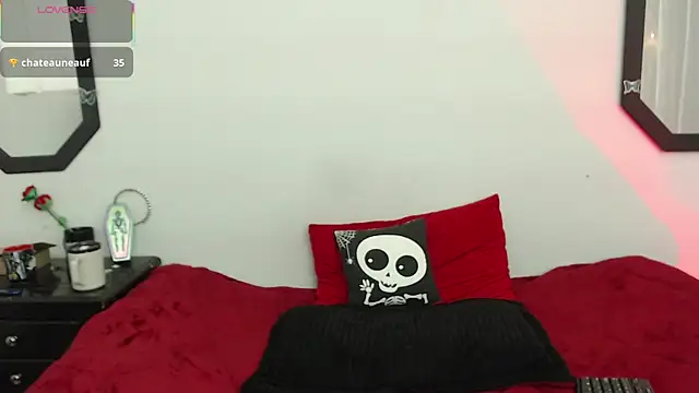 Amy Aloqua online show from 11/26/25, 03:23