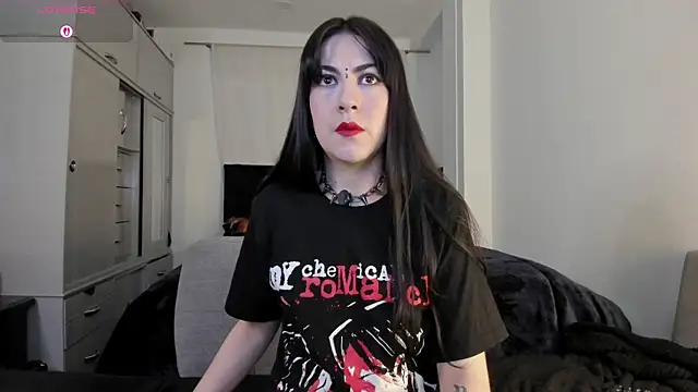 Snapshot of Amy_Aloqua chatting on 06/23/26, 02:37 Amy Aloqua online show from 06/23/26, 02:37
