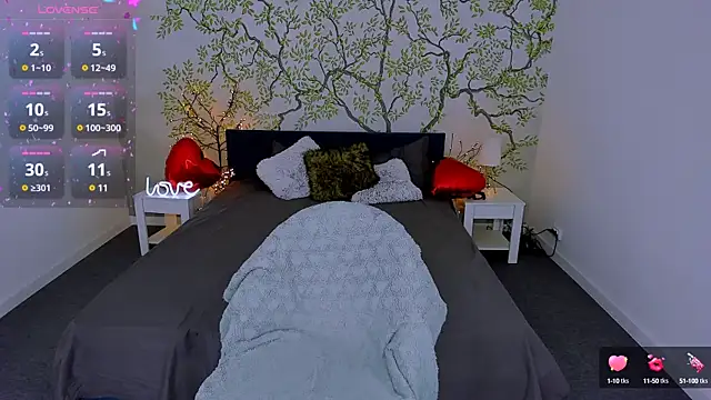 Snapshot of JeannieFox_ chatting on 02/12/25, 02:21 JeannieFox online show from 02/12/25, 02:21