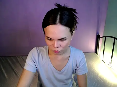 katie white online show from 03/21/26, 12:20