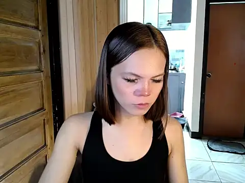 katie white online show from 07/26/26, 01:23