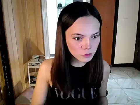 katie white online show from 06/27/26, 05:46