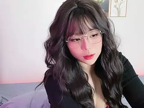   Lyly   online show from 10/23/25, 02:10