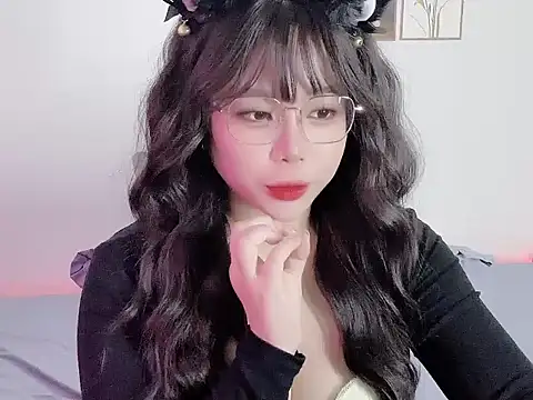   Lyly   online show from 10/30/25, 01:59