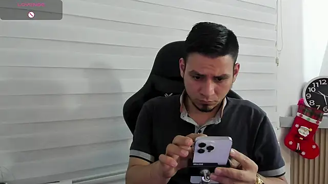 Rick Diesel  online show from 12/01/25, 03:29