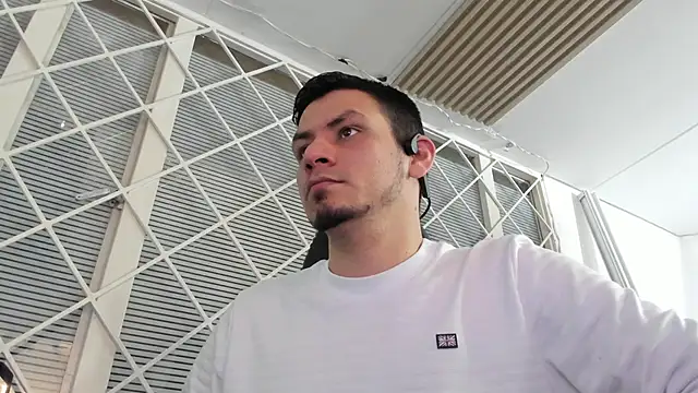 Snapshot of Rick_Diesel_ chatting on 10/01/25, 03:33 Rick Diesel online show from 10/01/25, 03:33