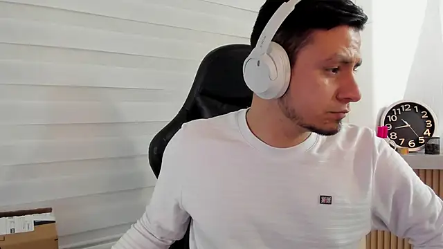 Rick Diesel  online show from 11/04/25, 03:43