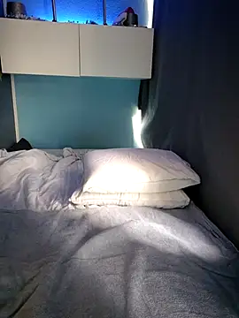 XxGipsyxX online show from 10/18/25, 02:30