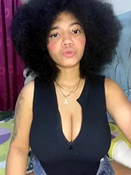 MalaikaBrown online show from 10/26/25, 12:33