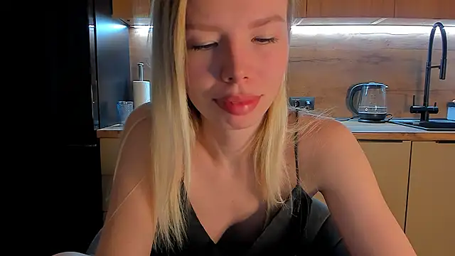 Olivia Bells online show from 03/03/26, 10:06