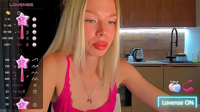 Olivia Bells online show from 09/22/25, 10:05