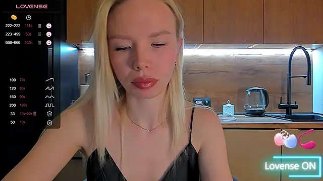 Olivia Bells online show from 04/16/26, 09:26