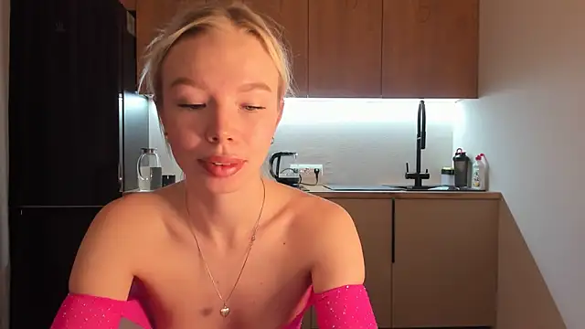 Olivia Bells online show from 12/19/24, 09:27