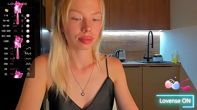 Olivia Bells online show from 09/08/25, 10:09