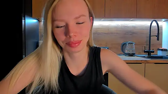 Olivia Bells online show from 02/25/26, 09:14