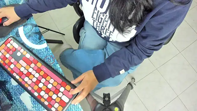 BellaFlaming online show from 05/05/26, 10:40