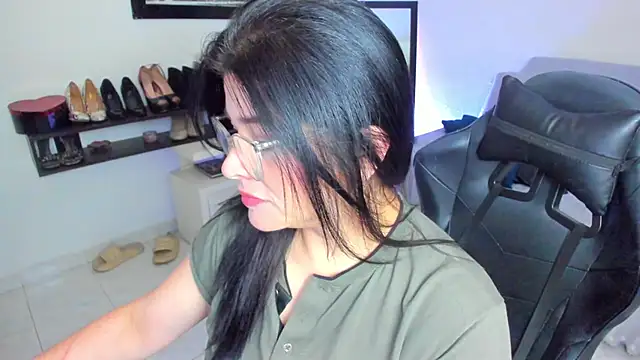 BellaFlaming online show from 02/09/26, 10:46