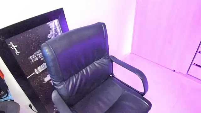BellaFlaming online show from 05/13/26, 11:06