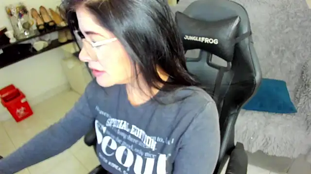 BellaFlaming online show from 03/21/26, 10:52