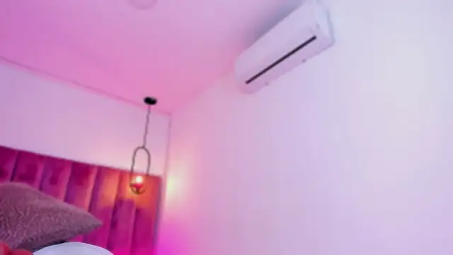 Snapshot of babepolly chatting on 02/19/26, 10:23 babepolly online show from 02/19/26, 10:23