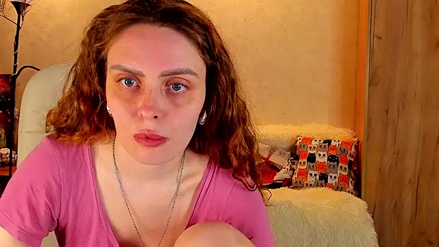 Snapshot of mia_grantes chatting on 03/08/25, 09:08 mia grantes online show from 03/08/25, 09:08