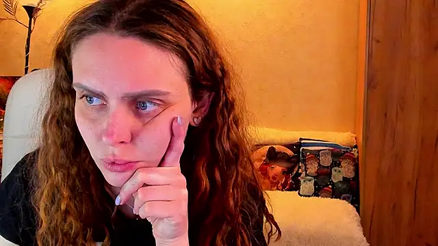 Snapshot of mia_grantes chatting on 03/21/25, 09:23 mia grantes online show from 03/21/25, 09:23