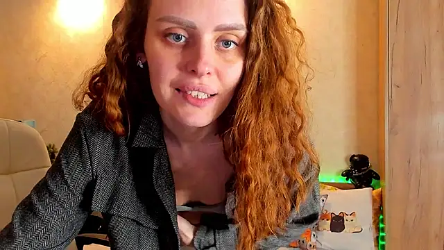 Snapshot of mia_grantes chatting on 01/17/25, 06:02 mia grantes online show from 01/17/25, 06:02