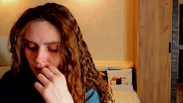 Snapshot of mia_grantes chatting on 02/19/25, 07:48 mia grantes online show from 02/19/25, 07:48