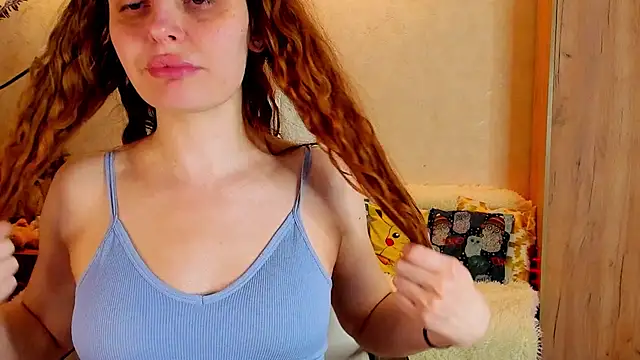 Snapshot of mia_grantes chatting on 02/25/25, 10:42 mia grantes online show from 02/25/25, 10:42