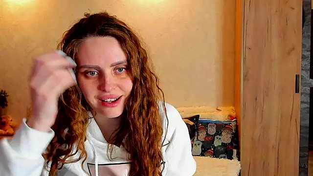 Snapshot of mia_grantes chatting on 02/14/25, 05:46 mia grantes online show from 02/14/25, 05:46