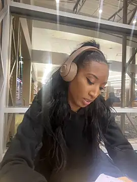 Iceblanca online show from 11/11/25, 12:27