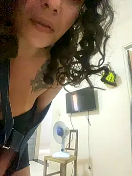 -Marivalda- online show from 11/05/25, 05:05