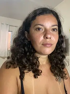 -Marivalda- online show from 11/04/25, 02:32