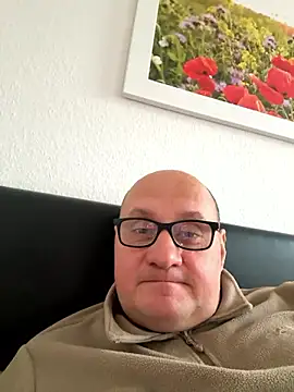 vanjbi45 online show from 11/02/25, 09:03