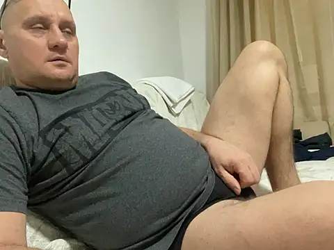 vanjbi45 online show from 12/24/24, 08:27