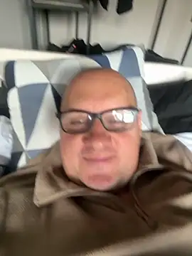 vanjbi45 online show from 10/21/25, 07:52