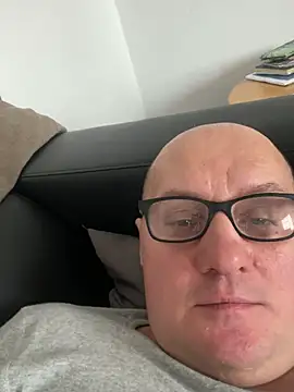 vanjbi45 online show from 02/02/25, 12:24