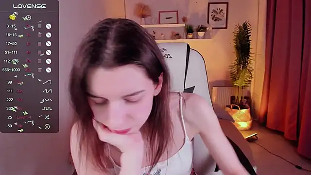 Snapshot of MelisaCoy chatting on 03/16/25, 05:07 MelisaCoy online show from 03/16/25, 05:07