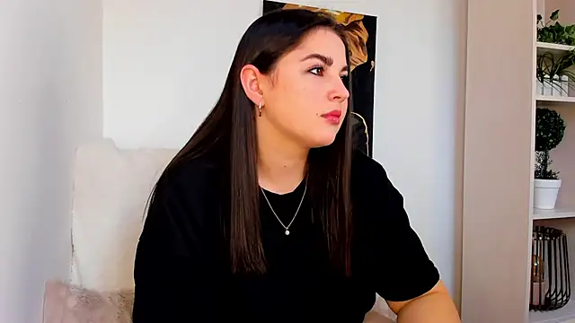 Snapshot of Talla_a chatting on 03/11/25, 07:03 Talla a online show from 03/11/25, 07:03