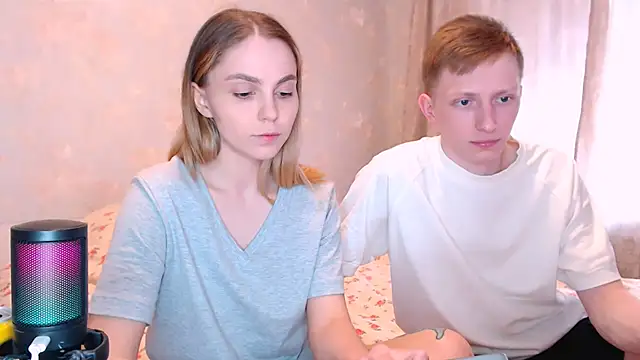 juliaanddima online show from 05/04/26, 09:23