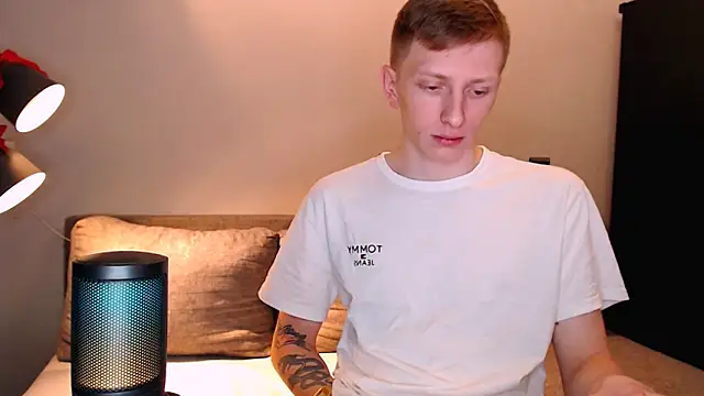 juliaanddima online show from 11/03/25, 09:18