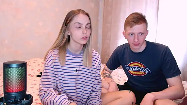 juliaanddima online show from 06/16/26, 08:14