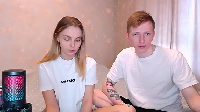 juliaanddima online show from 05/29/26, 08:42