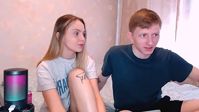 juliaanddima online show from 04/10/26, 08:10