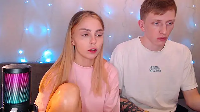 juliaanddima online show from 09/19/25, 09:08