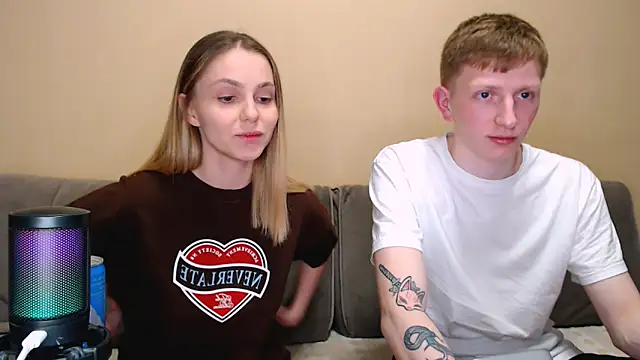 juliaanddima online show from 03/23/26, 10:20