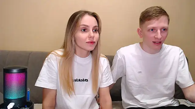 juliaanddima online show from 03/04/26, 11:01