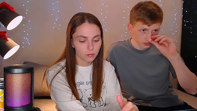 juliaanddima online show from 02/25/25, 09:26