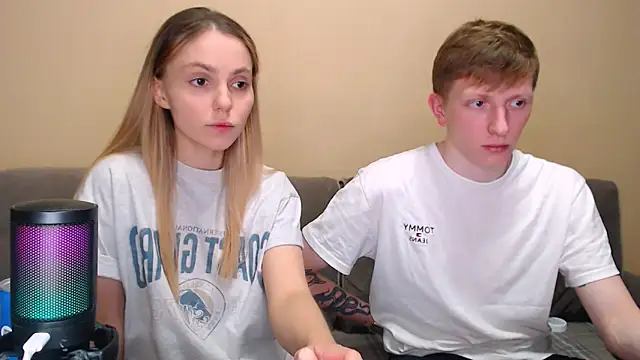 juliaanddima online show from 02/19/26, 09:56