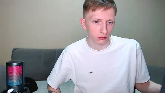 juliaanddima online show from 03/06/26, 09:54